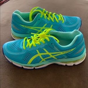 Asics Gel-Kayano 22 Running Shoe (Women’s) Size 8